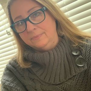 Meet your Posher, Denise